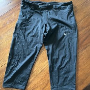 Nike running Capri leggings, black, large